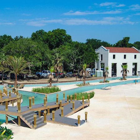 Centennial Plaza Resort Gulfport Exterior foto